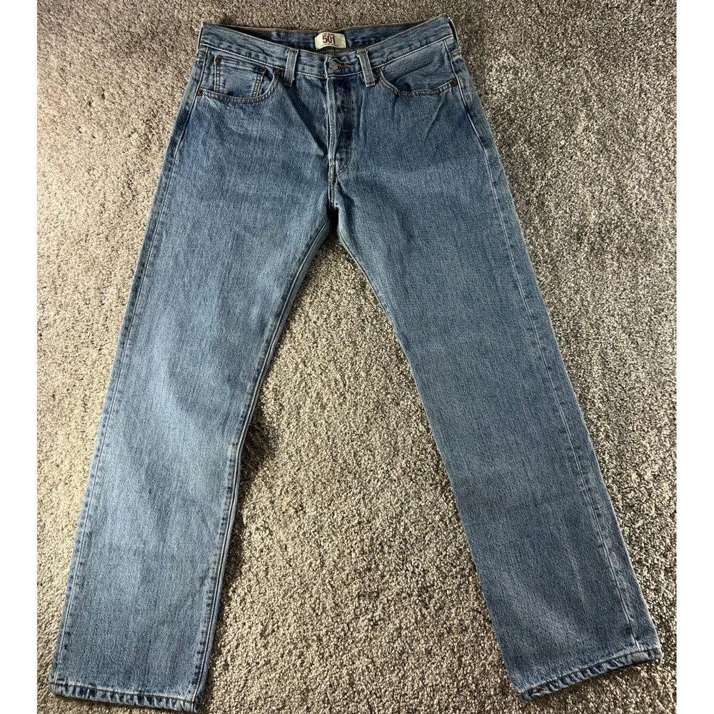 Vintage 08 Y2K Levi 501 Straight Leg Button Fly Men's Blue Denim Jeans W33 L32